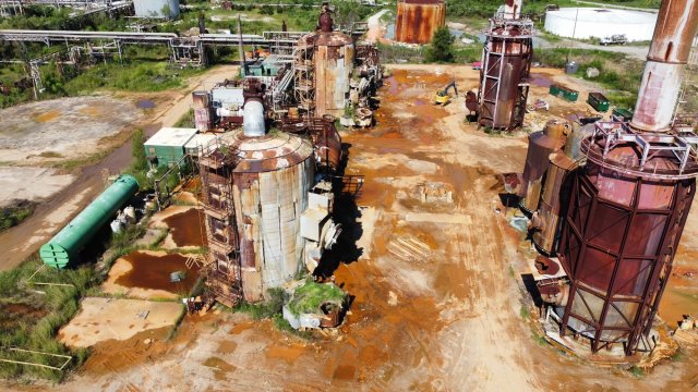 A site photo of the contamination at the Mississippi Phosphates Superfund Site